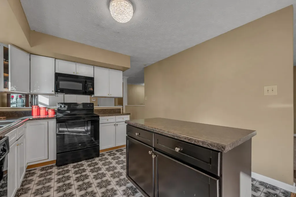 3474 Ormond Circle Lexington KY 40517