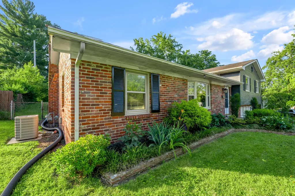 3474 Ormond Circle Lexington KY 40517