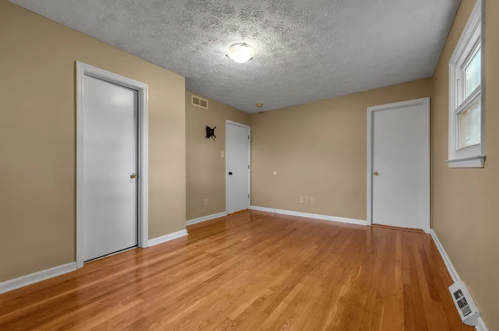 3474 Ormond Circle Lexington KY 40517