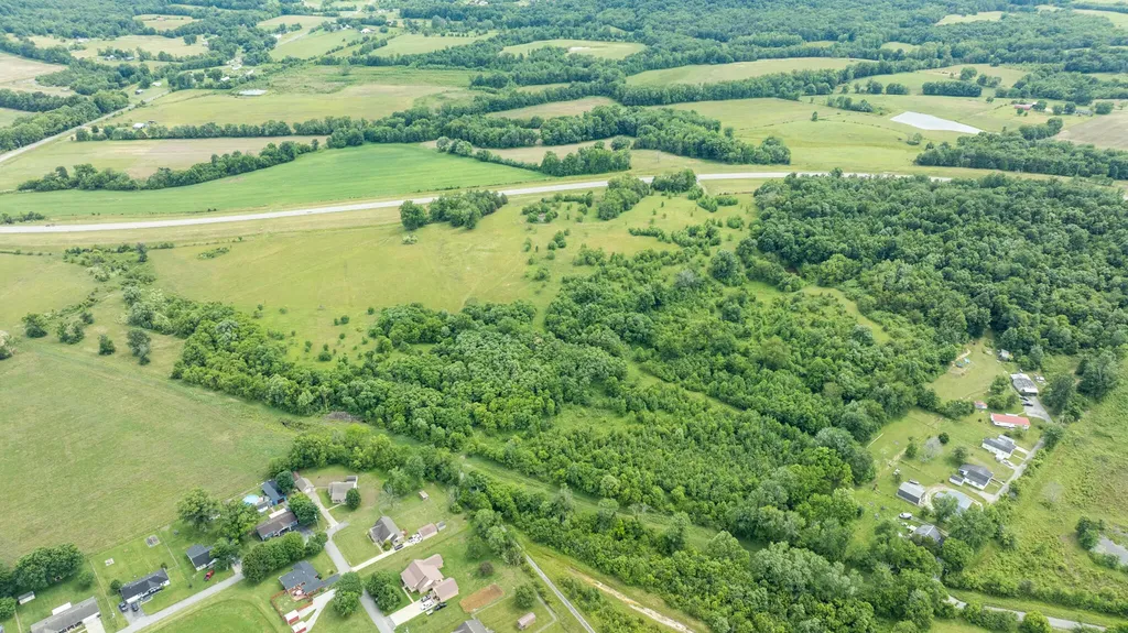 192A Fletcher Lane Crab Orchard KY 40419