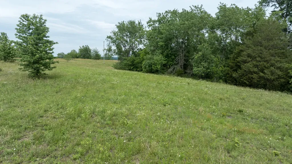 192B Fletcher Lane Crab Orchard KY 40419