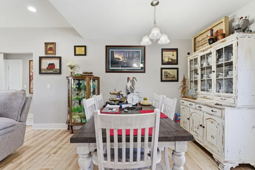 267 Brook Cove Berea KY 40403