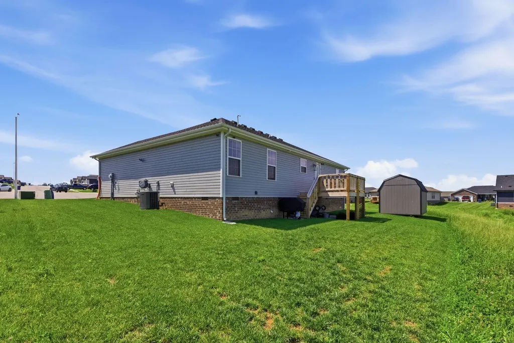 267 Brook Cove Berea KY 40403