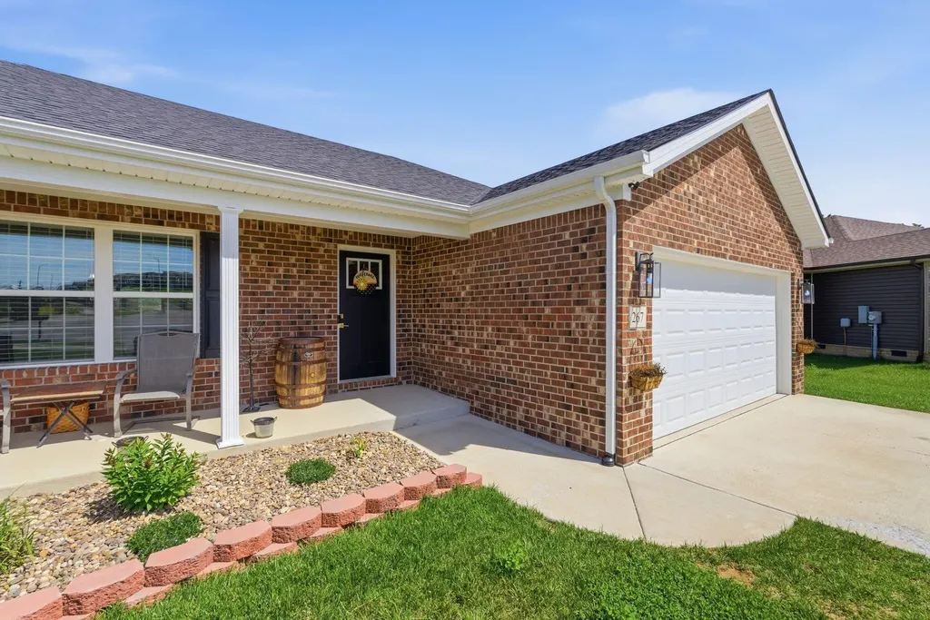 267 Brook Cove Berea KY 40403