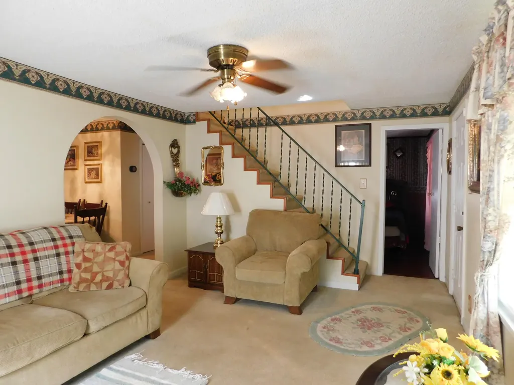 53 Redbud Court Evarts KY 40828