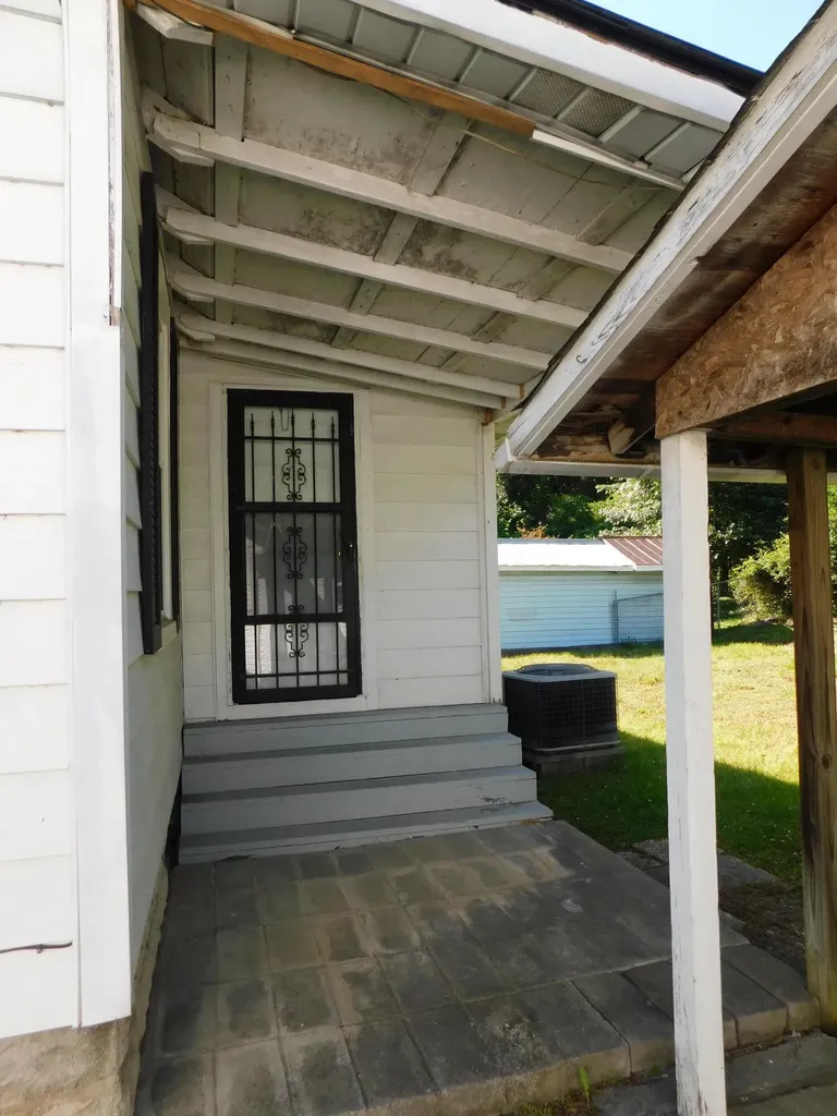 53 Redbud Court Evarts KY 40828