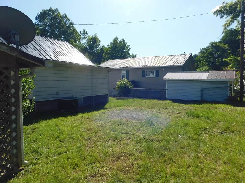 53 Redbud Court Evarts KY 40828