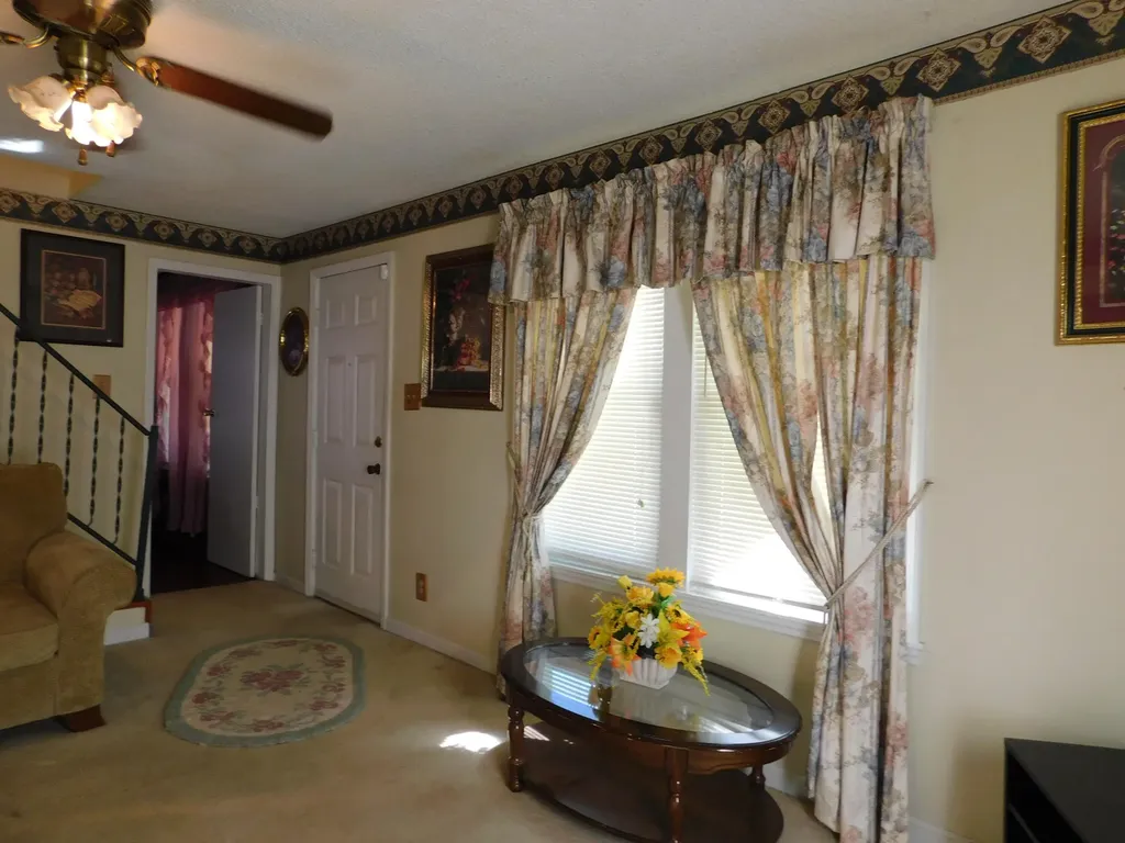 53 Redbud Court Evarts KY 40828