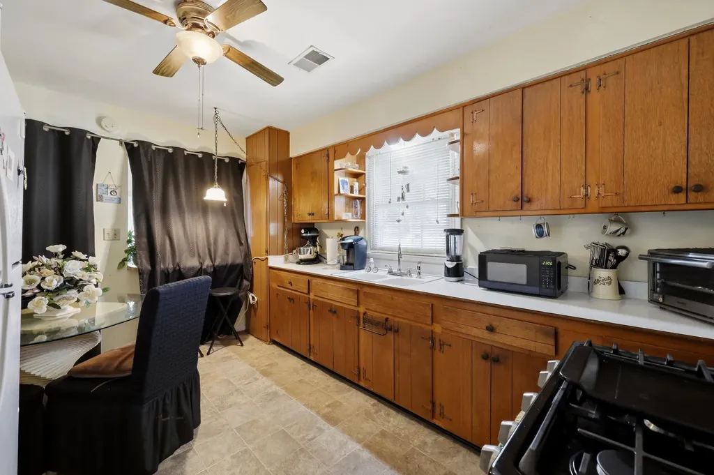 650 Walnut Meadow Road Berea KY 40403