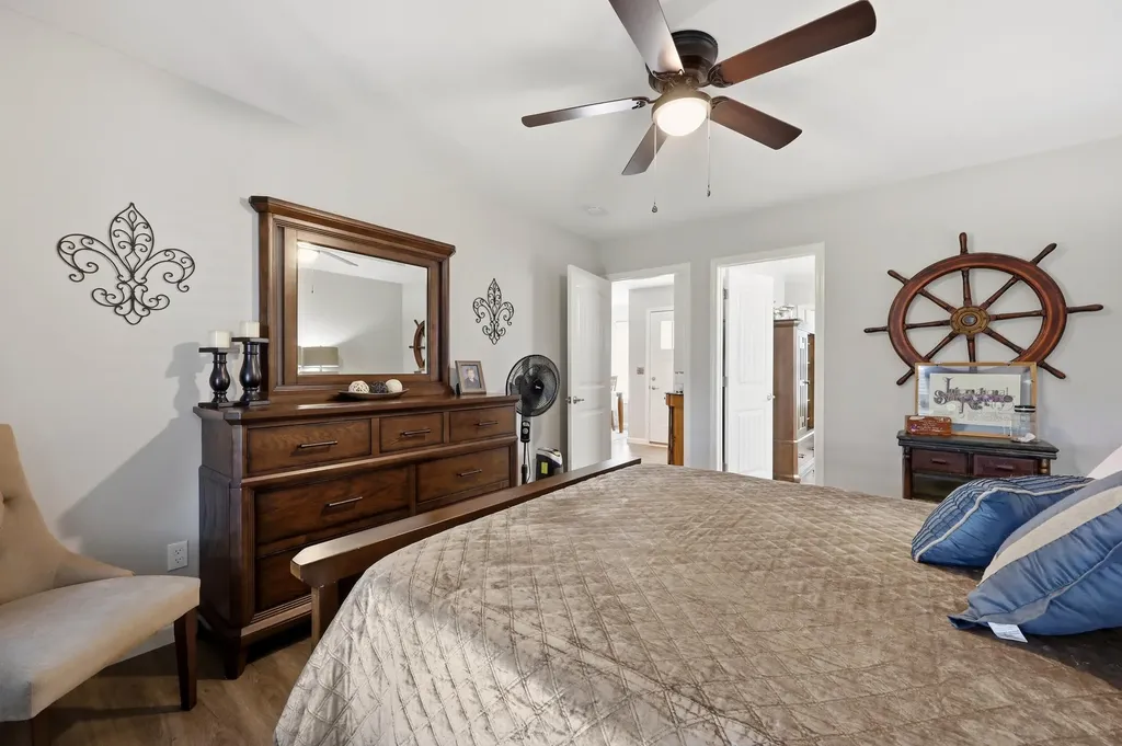 437 Middle Creek Way Berea KY 40403