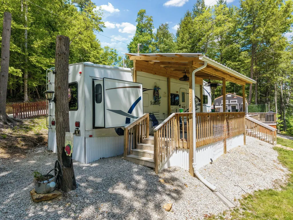 108 Spirit View Lake Drive Campton KY 41301