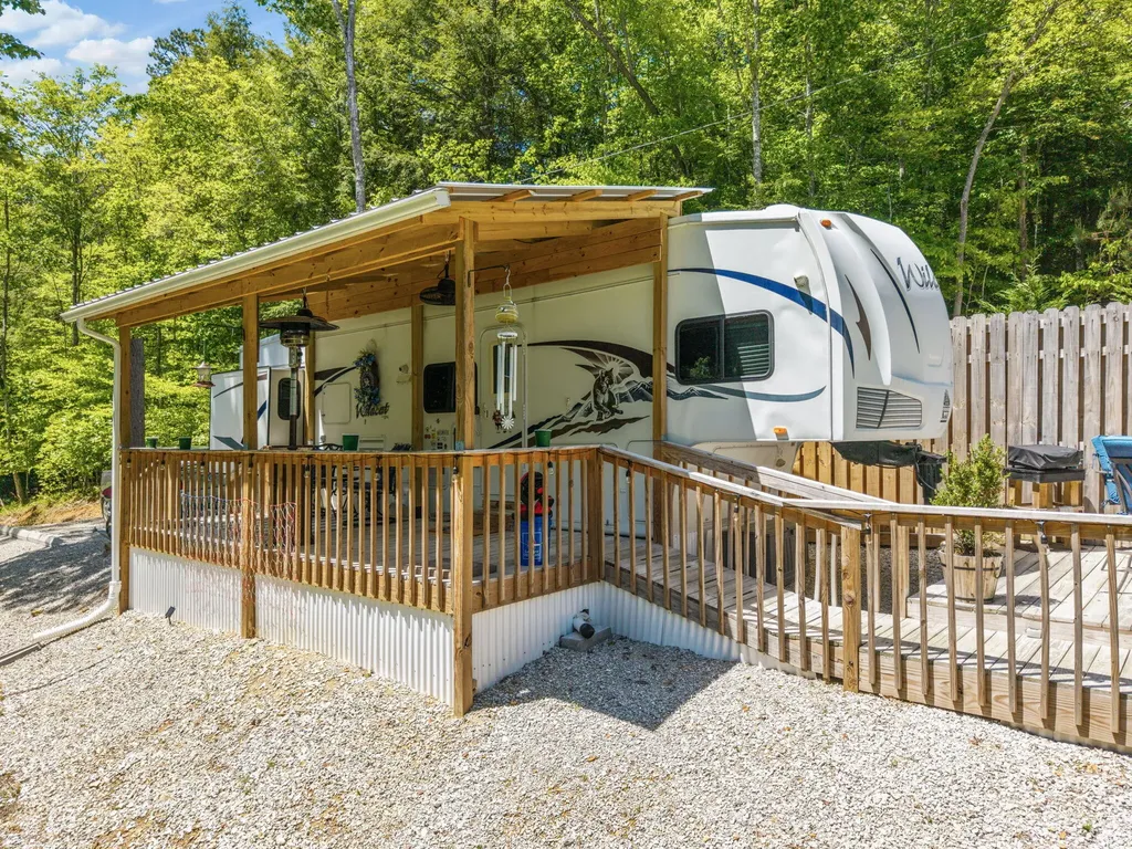 108 Spirit View Lake Drive Campton KY 41301
