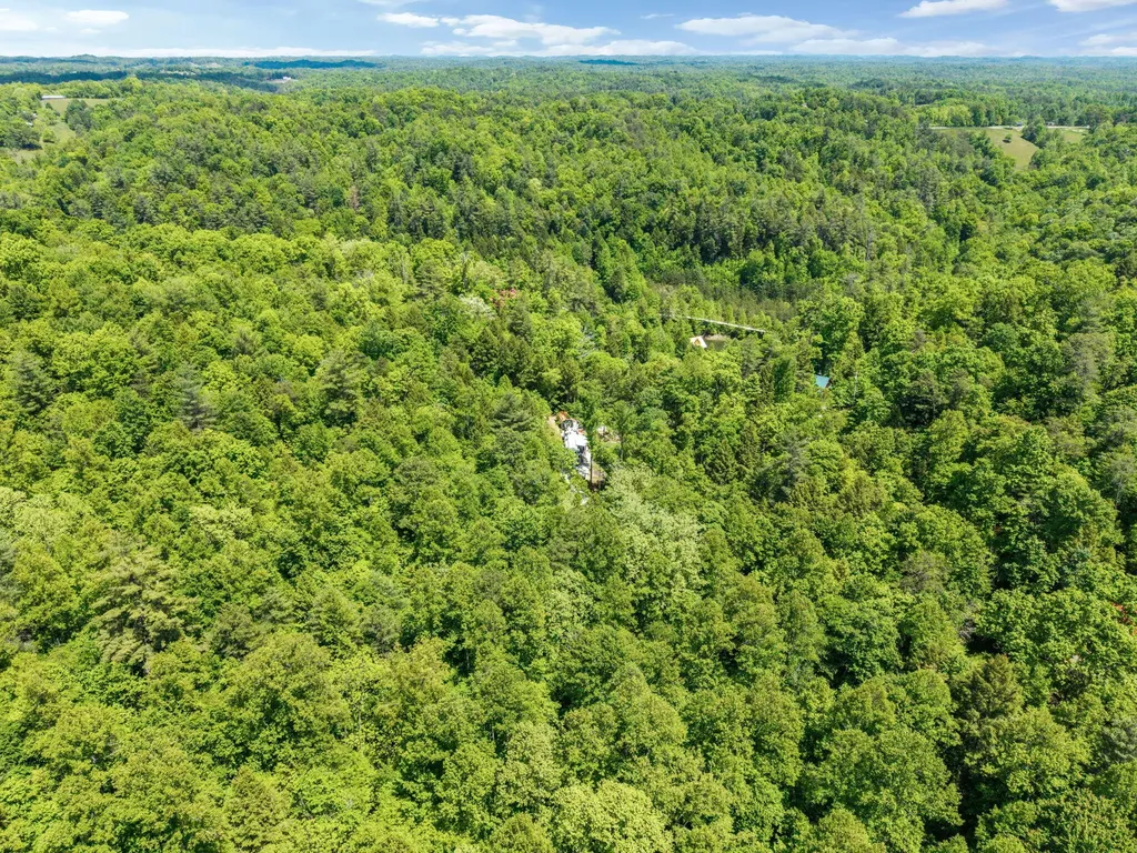 108 Spirit View Lake Drive Campton KY 41301
