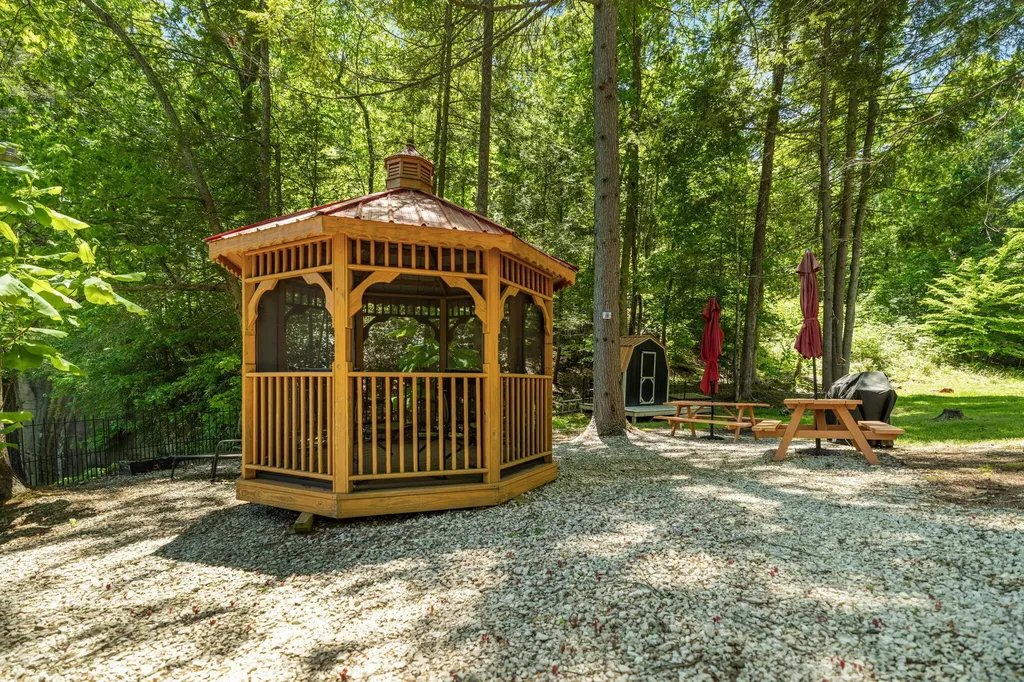 108 Spirit View Lake Drive Campton KY 41301