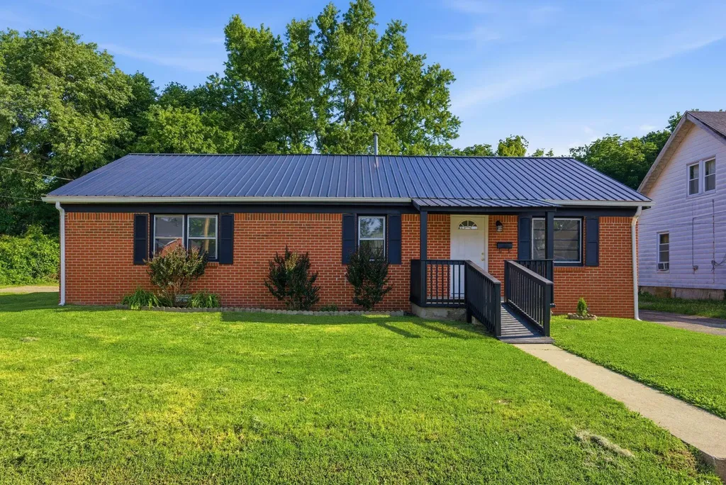 441 Russell Street Danville KY 40422