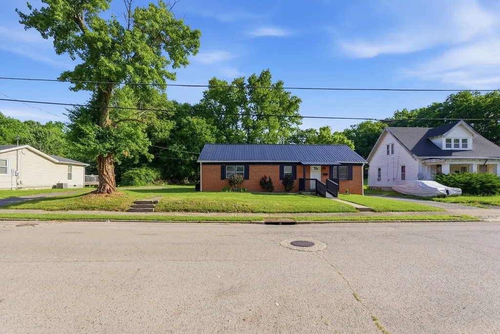 441 Russell Street Danville KY 40422