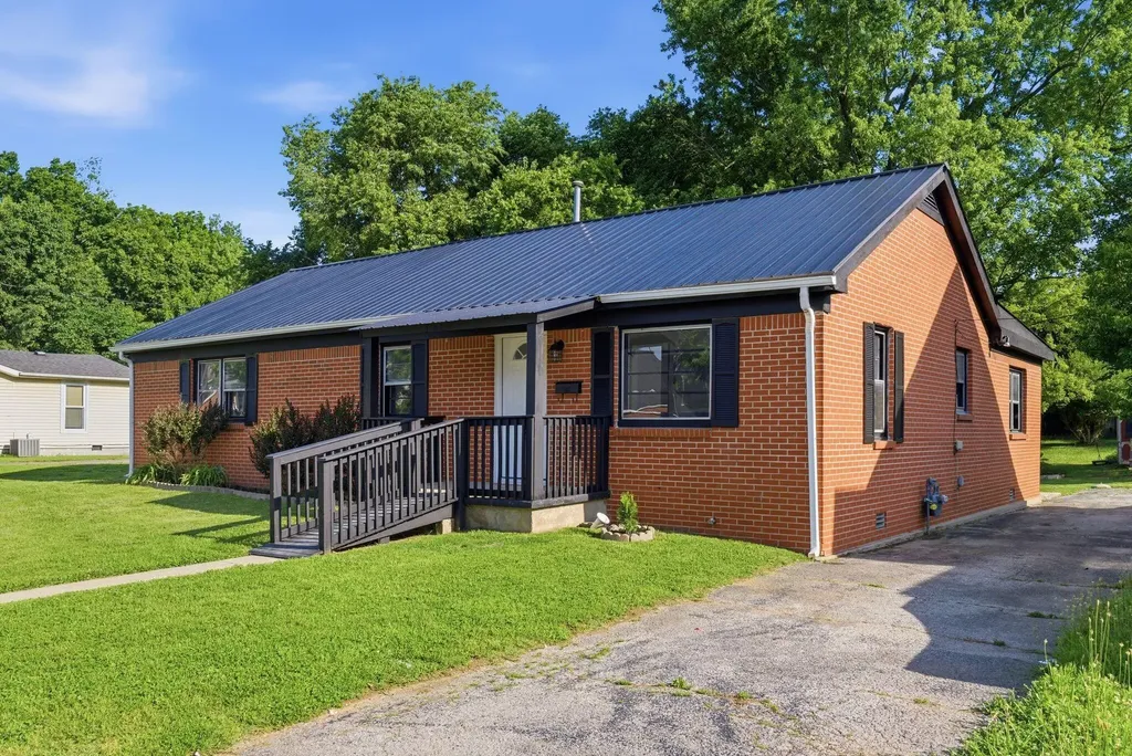 441 Russell Street Danville KY 40422