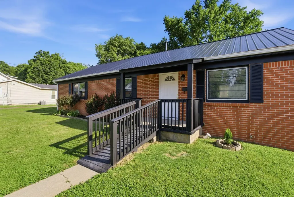 441 Russell Street Danville KY 40422
