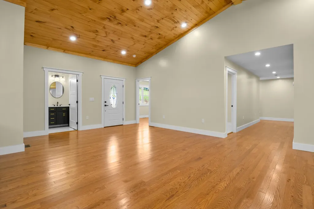 170 Laredo Drive London KY 40741
