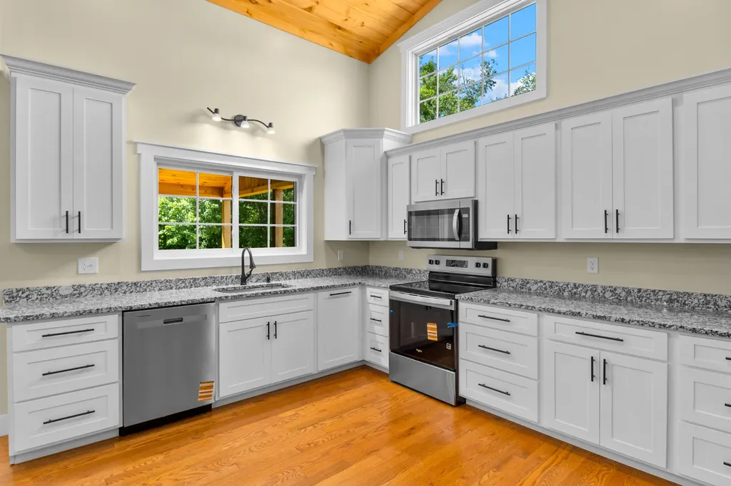 170 Laredo Drive London KY 40741