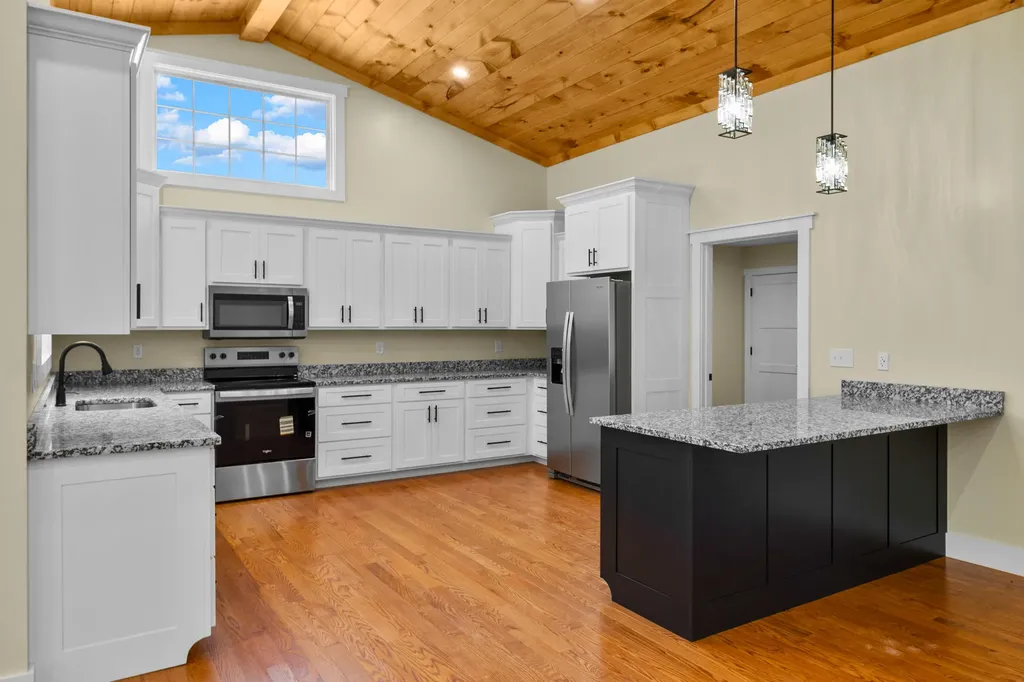 170 Laredo Drive London KY 40741