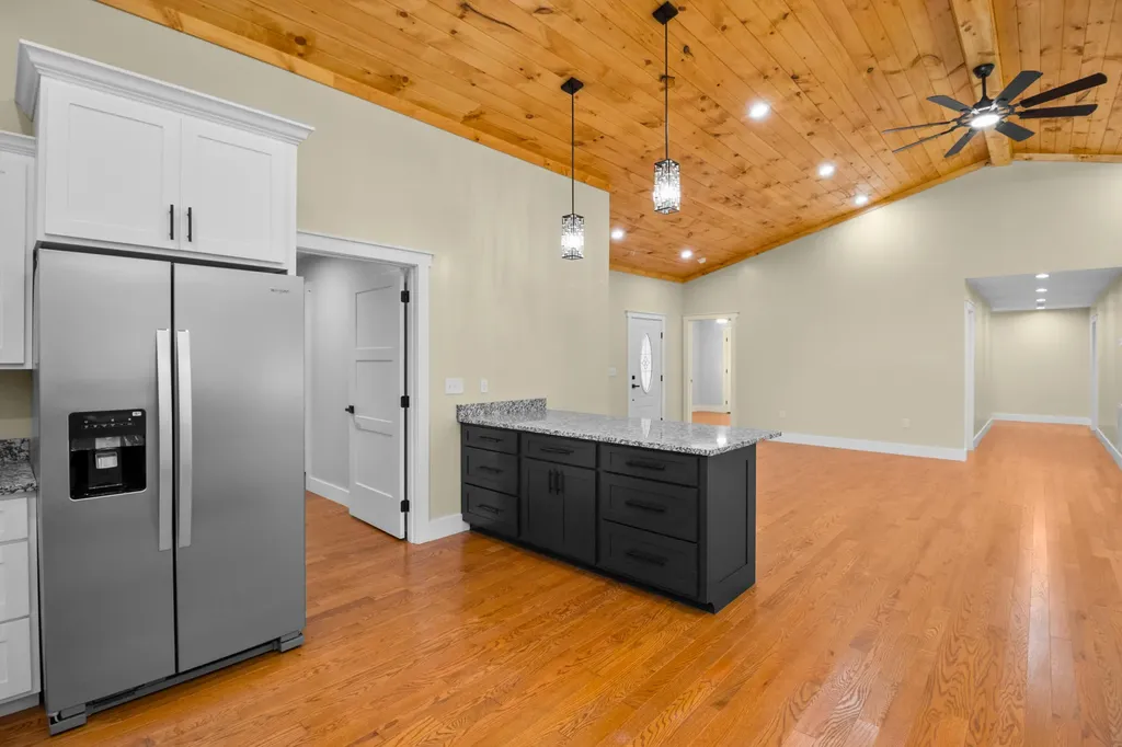 170 Laredo Drive London KY 40741