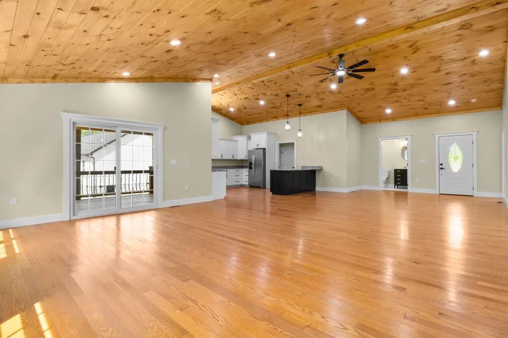 170 Laredo Drive London KY 40741