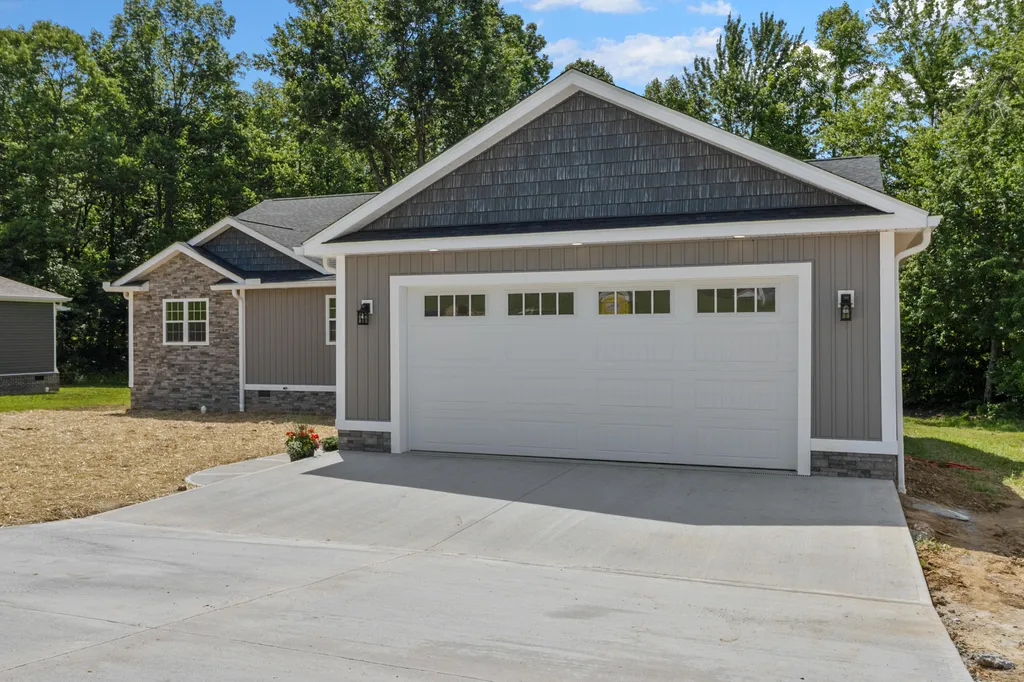 170 Laredo Drive London KY 40741