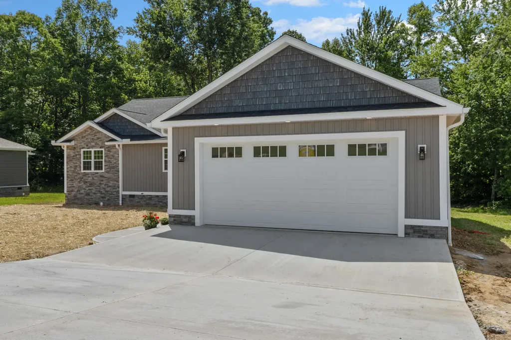 170 Laredo Drive London KY 40741
