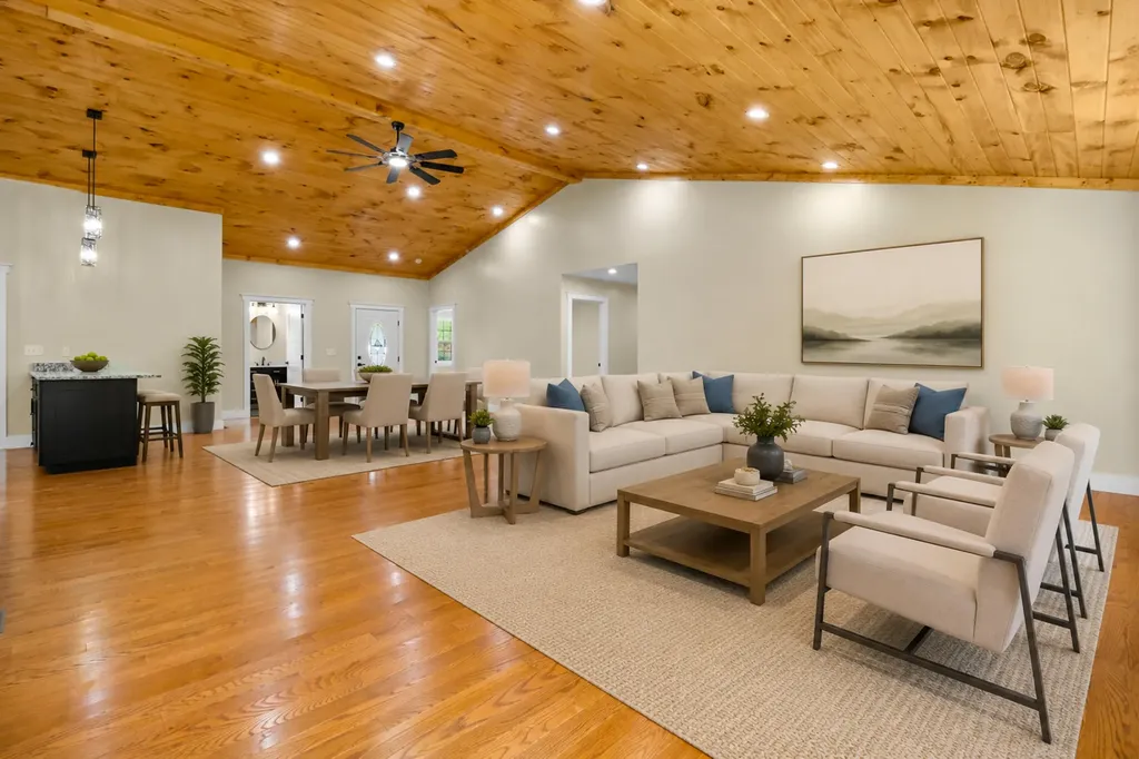 170 Laredo Drive London KY 40741