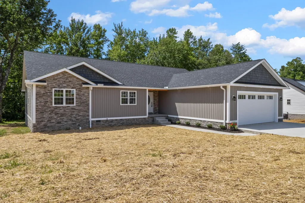 170 Laredo Drive London KY 40741