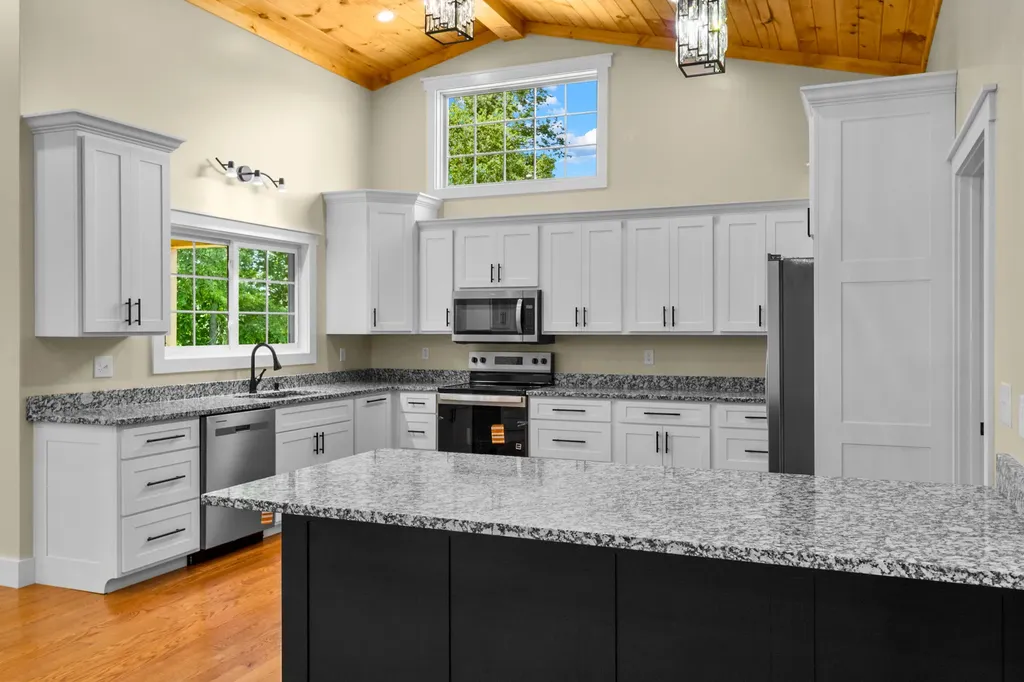 170 Laredo Drive London KY 40741
