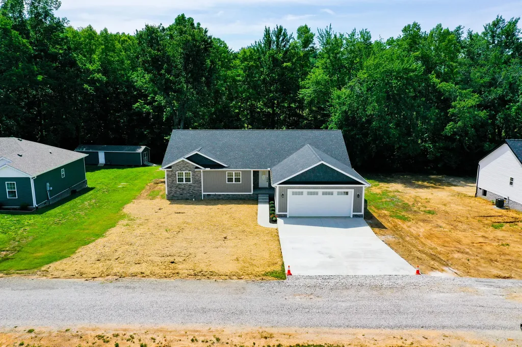 170 Laredo Drive London KY 40741
