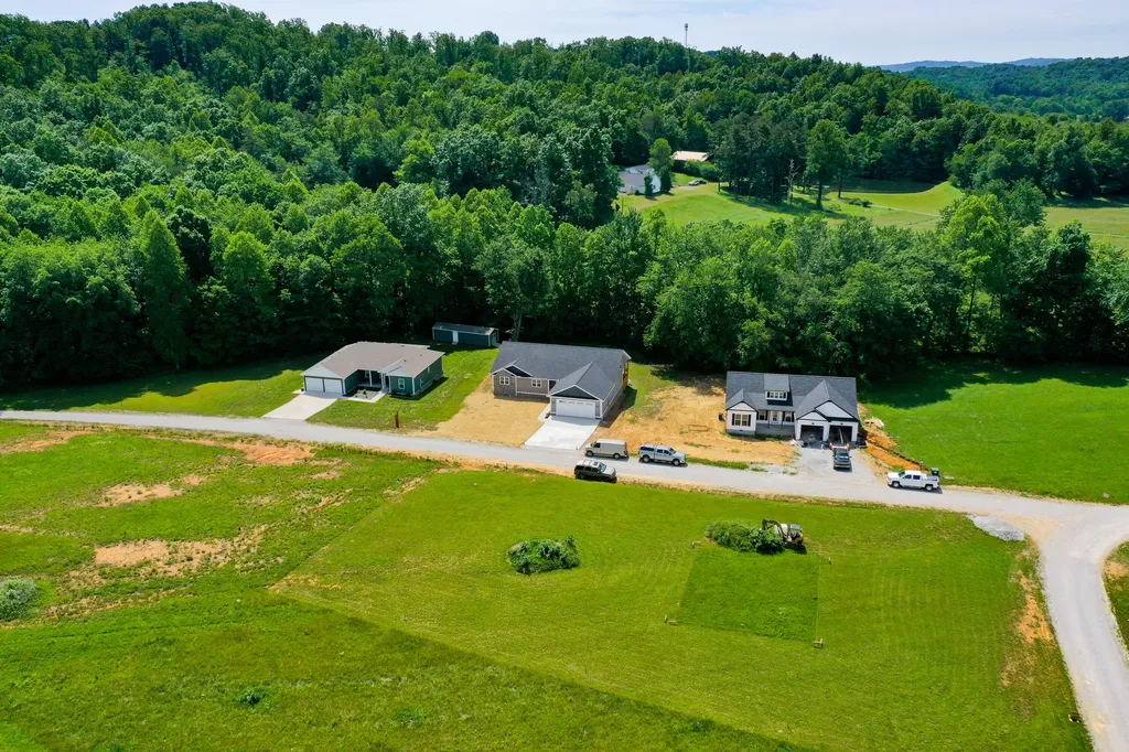 170 Laredo Drive London KY 40741