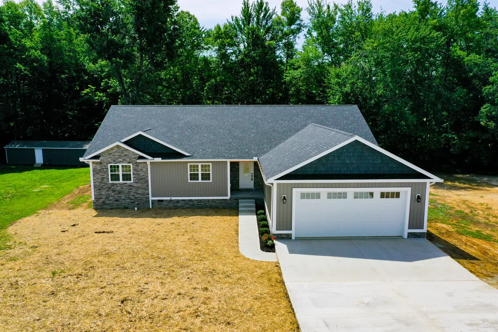 170 Laredo Drive London KY 40741
