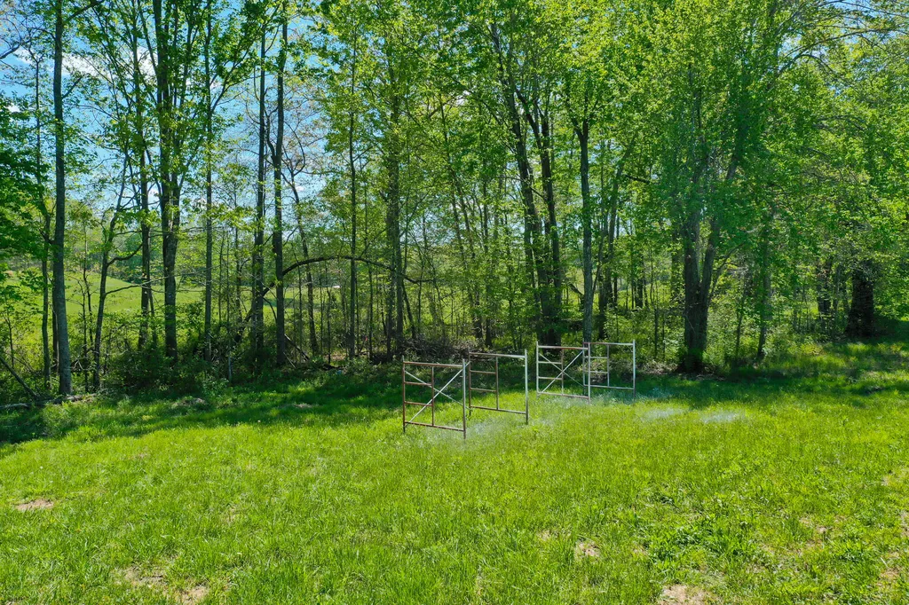 170 Laredo Drive London KY 40741