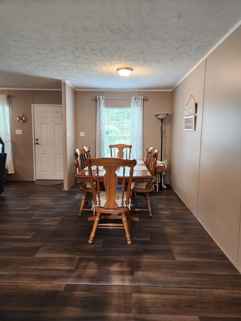 17108 Kentucky 28 Buckhorn KY 41721