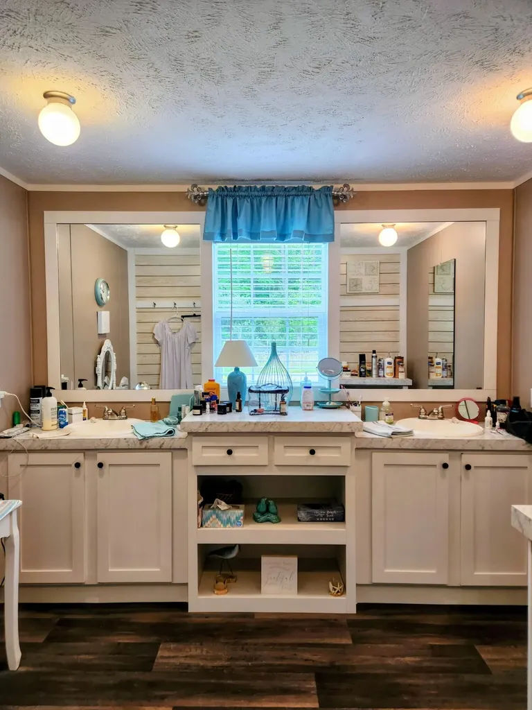 17108 Kentucky 28 Buckhorn KY 41721