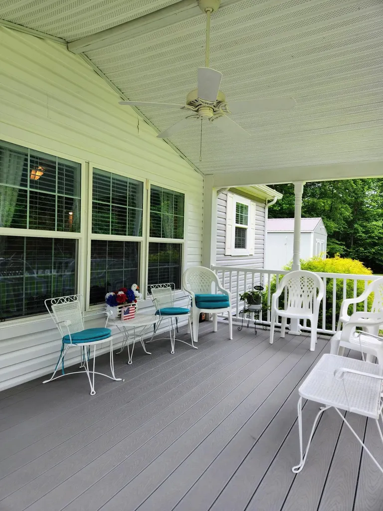 17108 Kentucky 28 Buckhorn KY 41721