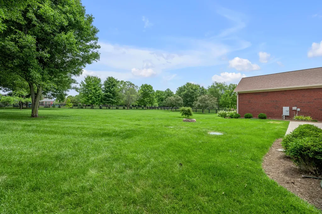 420 W Brannon Road Nicholasville KY 40356