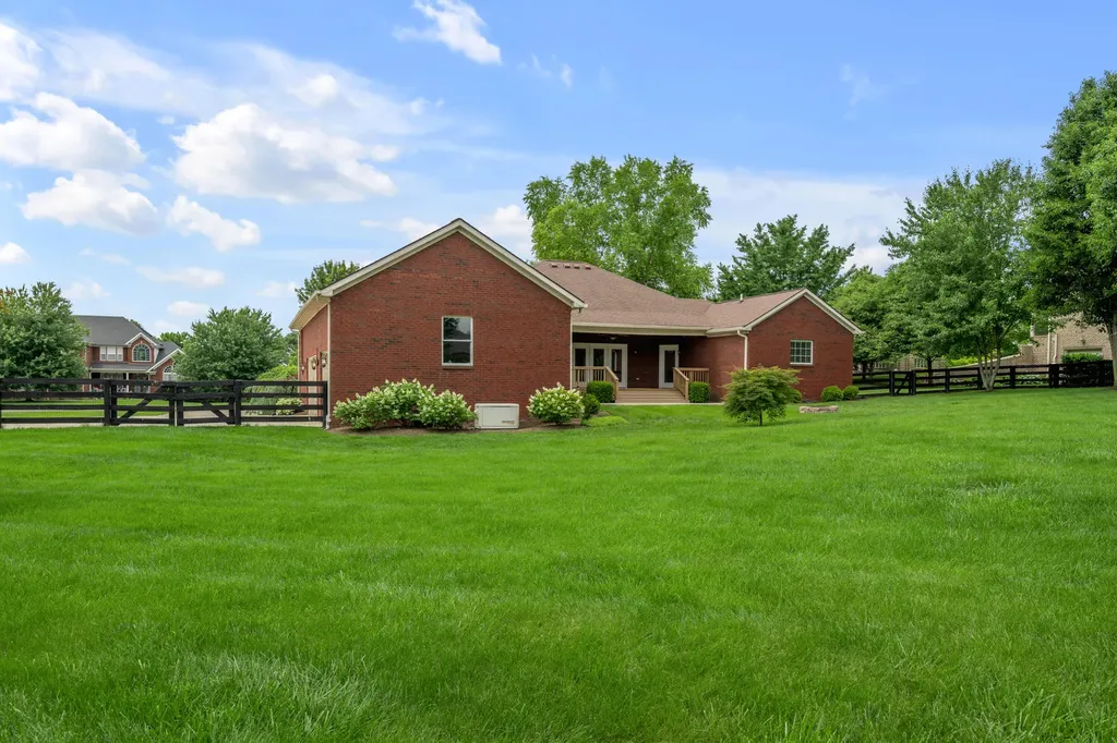 420 W Brannon Road Nicholasville KY 40356