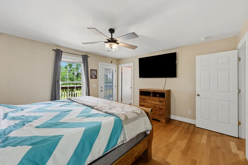 688 Cap Bottom Lane Harrodsburg KY 40330