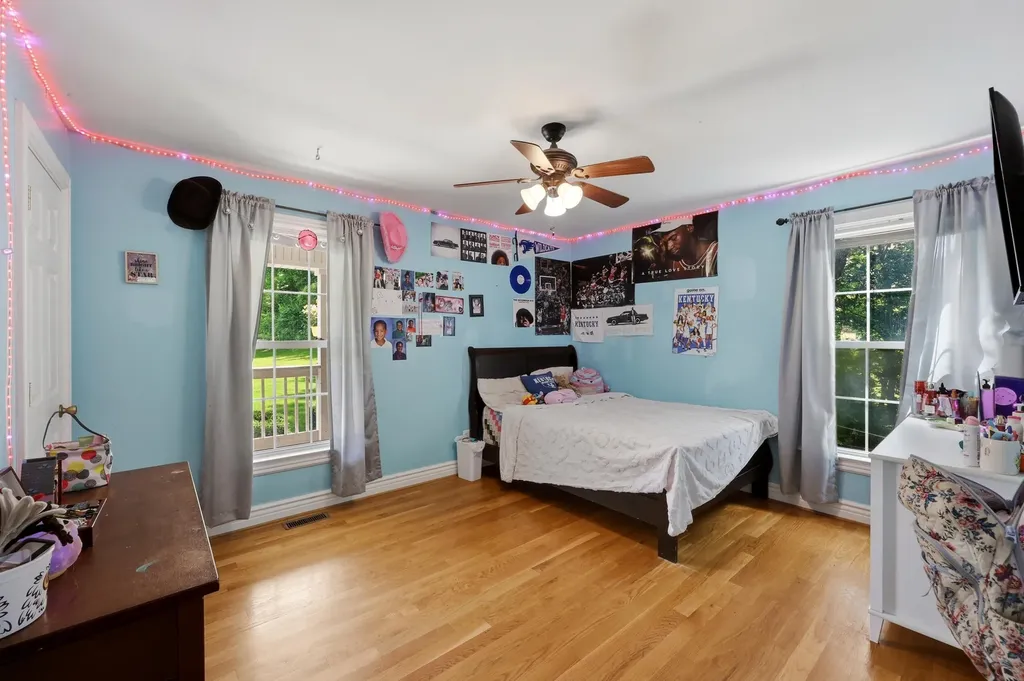 688 Cap Bottom Lane Harrodsburg KY 40330