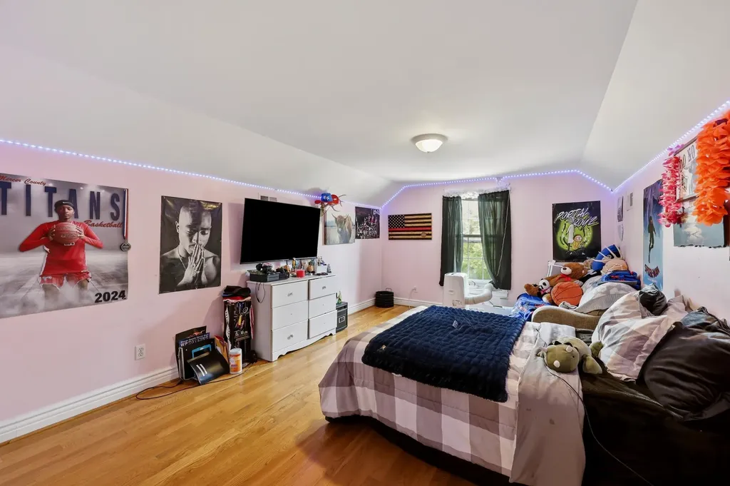688 Cap Bottom Lane Harrodsburg KY 40330