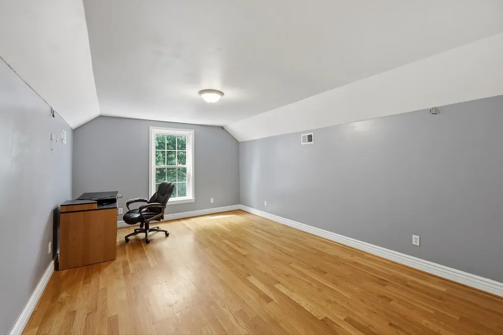 688 Cap Bottom Lane Harrodsburg KY 40330