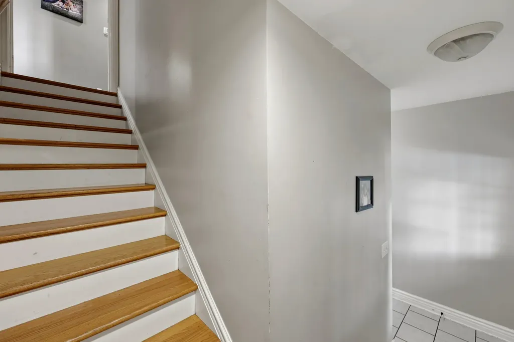 688 Cap Bottom Lane Harrodsburg KY 40330