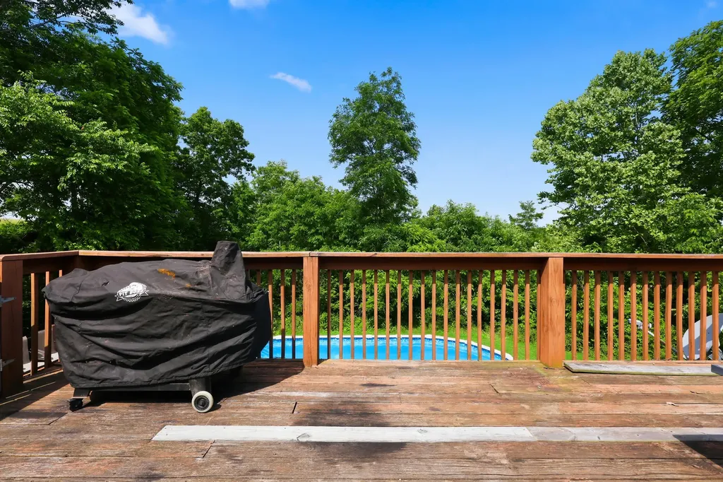 688 Cap Bottom Lane Harrodsburg KY 40330