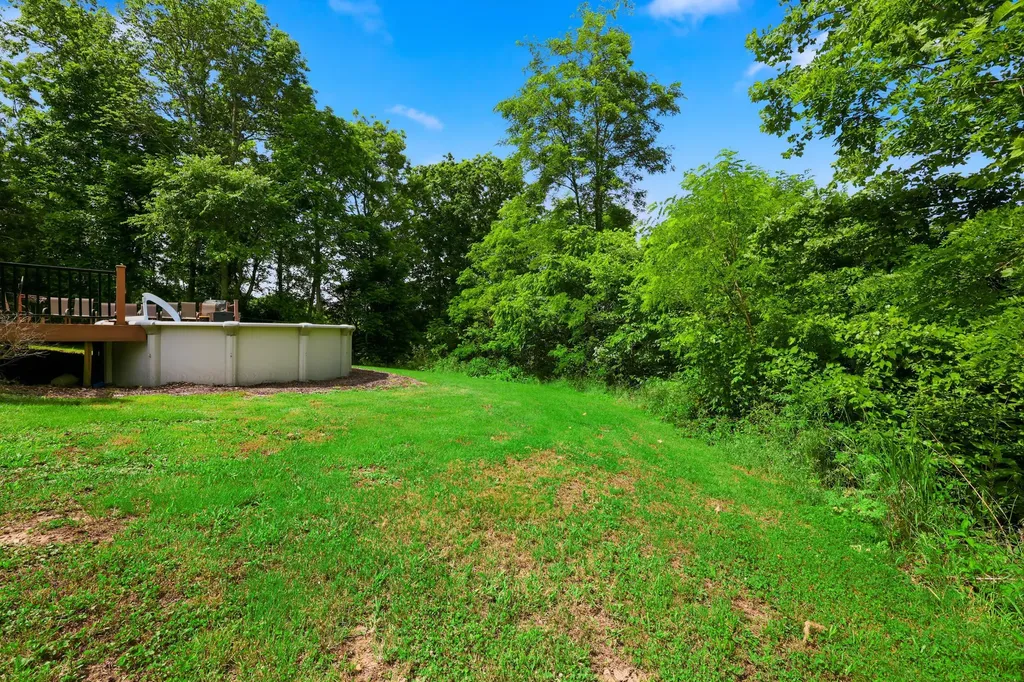 688 Cap Bottom Lane Harrodsburg KY 40330