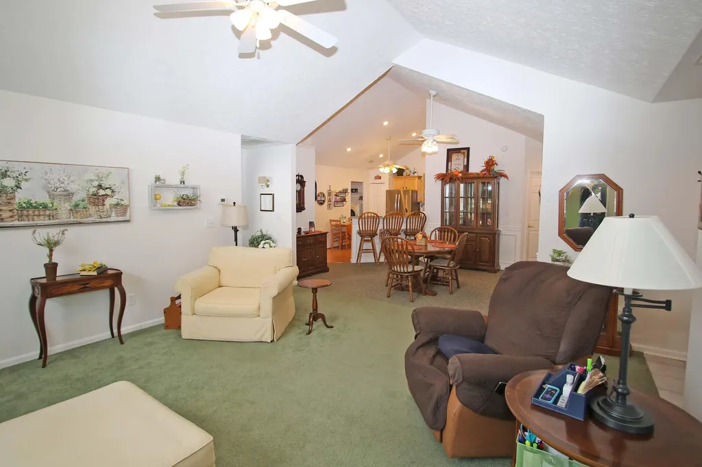253 Churchill Nicholasville KY 40356