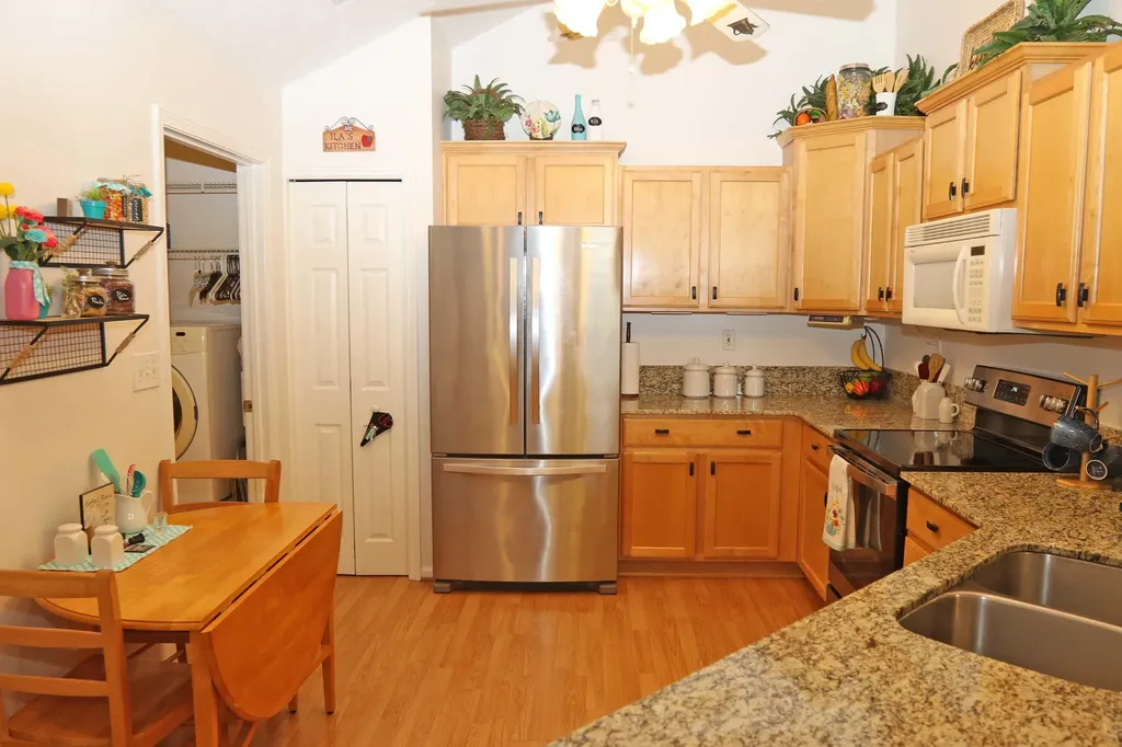 253 Churchill Nicholasville KY 40356